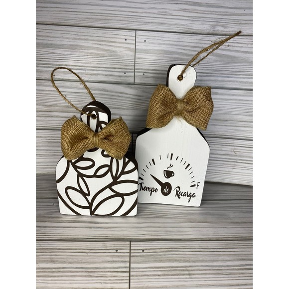 Mini cutting board, Hand painted farmhouse style - Picture 1 of 11